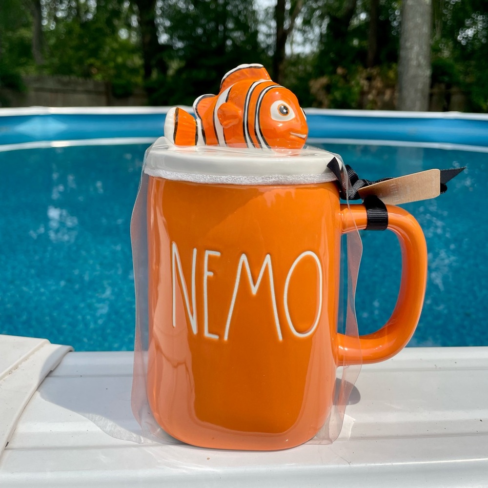NWT RAE DUNN DISNEY NEMO MUG